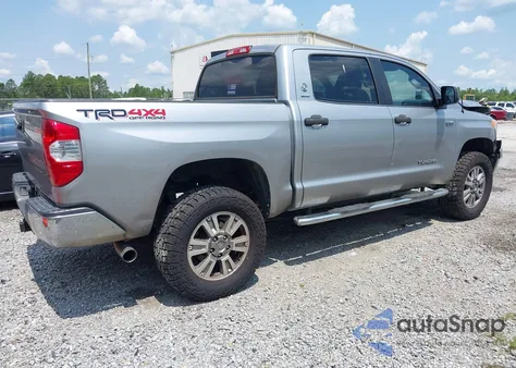 2015 Toyota Tundra Sr5 5.7L V8 z USA, uszkodzony, nr VIN 5TFDW5F18FX471407